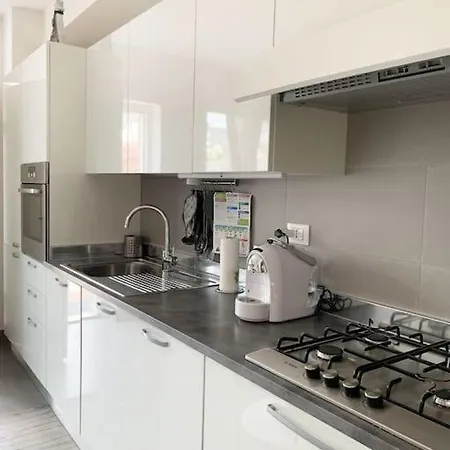 Casa Vacanze/soggiorno Lavoro A * Porto San Giorgio