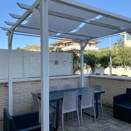 Casa Vacanze/soggiorno Lavoro A * Porto San Giorgio